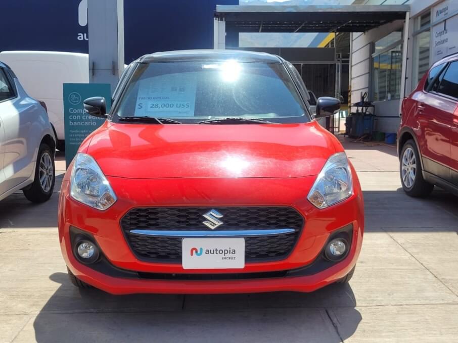 SUZUKI SWIFT 2024 30.000 Kms.
