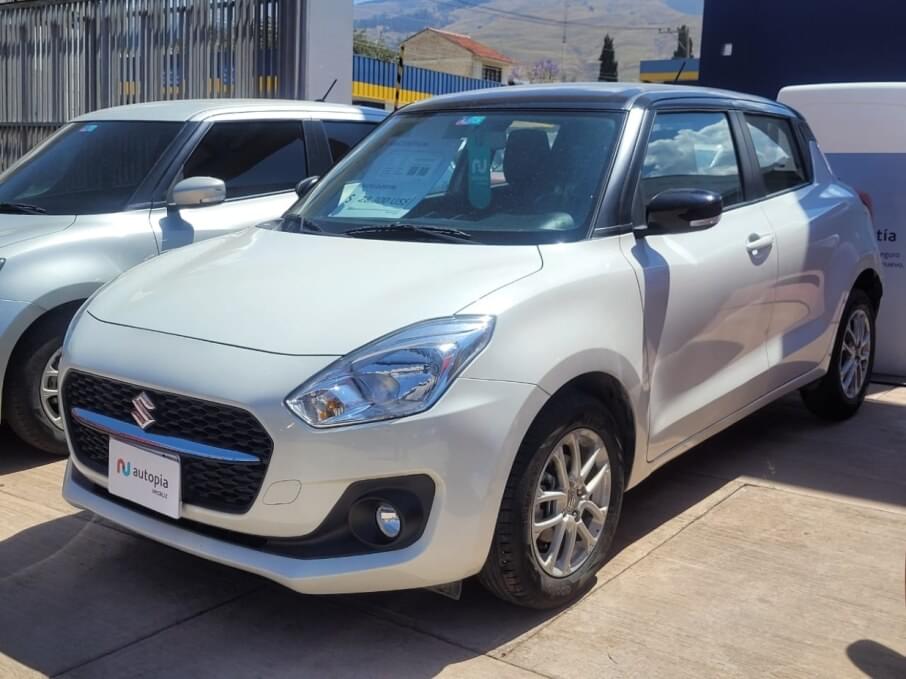 SUZUKI SWIFT 2024 51.760 Kms.