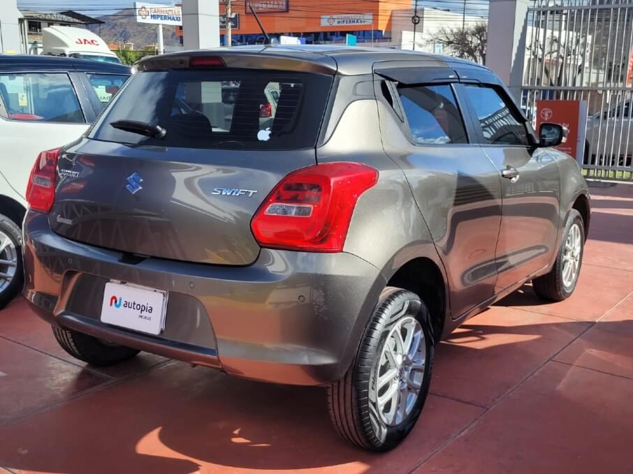 SUZUKI SWIFT 2022 4 Kms.
