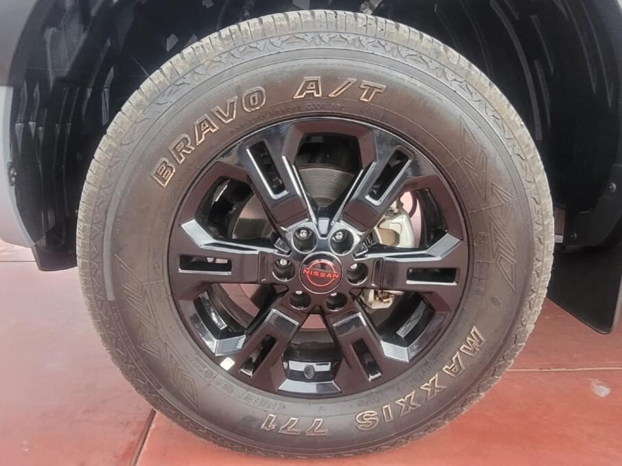 NISSAN FRONTIER 2024 7.400 Kms.