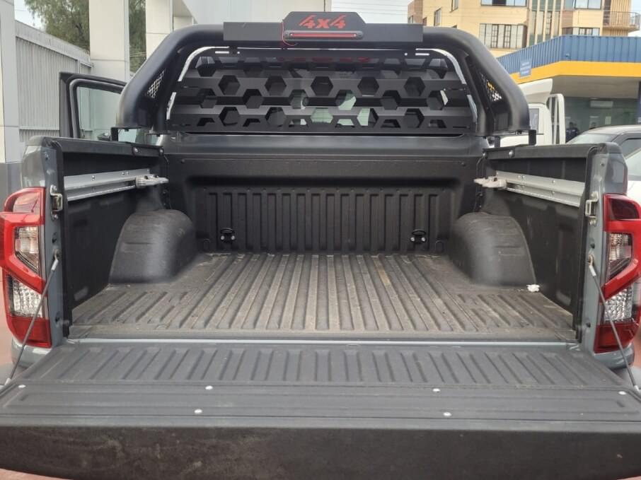 NISSAN FRONTIER 2024 7.400 Kms.