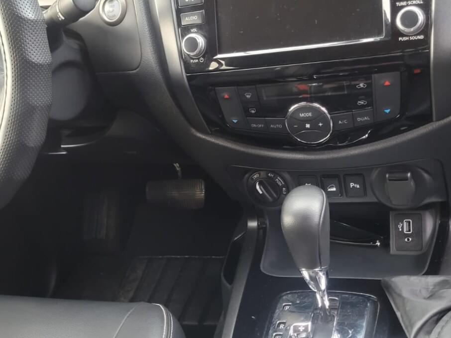 NISSAN FRONTIER 2024 7.400 Kms.