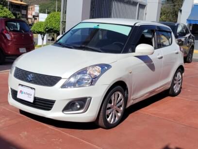 SUZUKI SWIFT 2017 62.625 Kms.