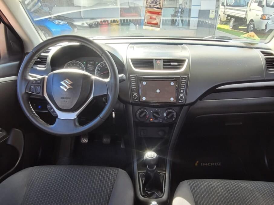 SUZUKI SWIFT 2017 62.625 Kms.