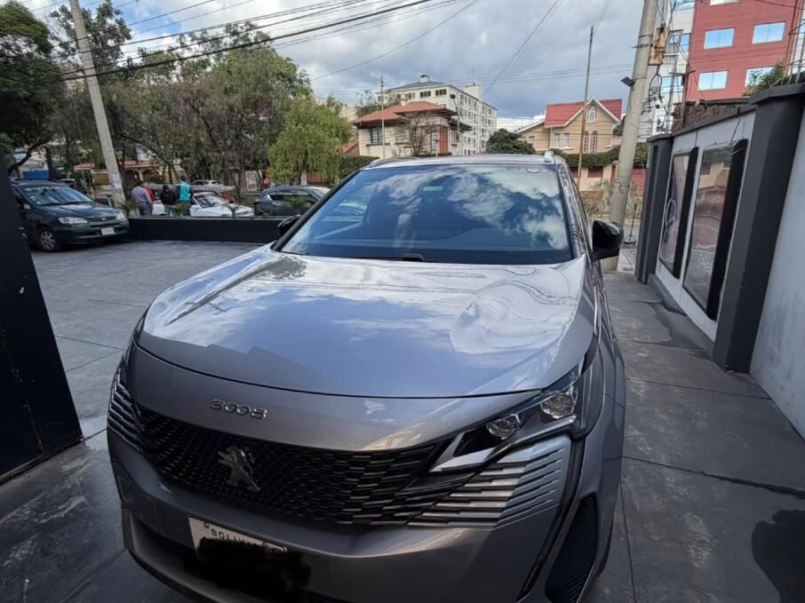 PEUGEOT 3008 2023 29.000 Kms.