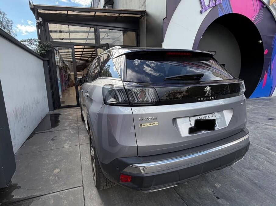 PEUGEOT 3008 2023 29.000 Kms.