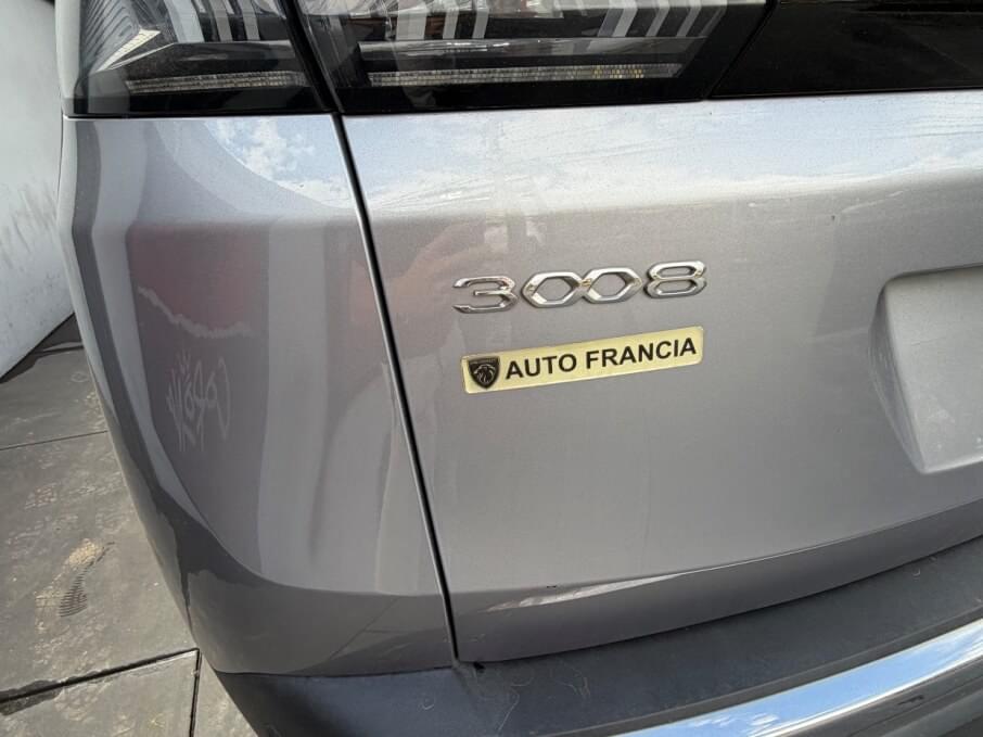 PEUGEOT 3008 2023 29.000 Kms.
