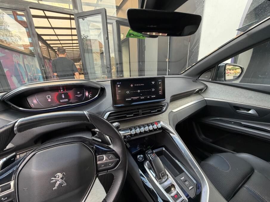 PEUGEOT 3008 2023 29.000 Kms.