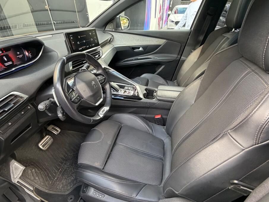 PEUGEOT 3008 2023 29.000 Kms.