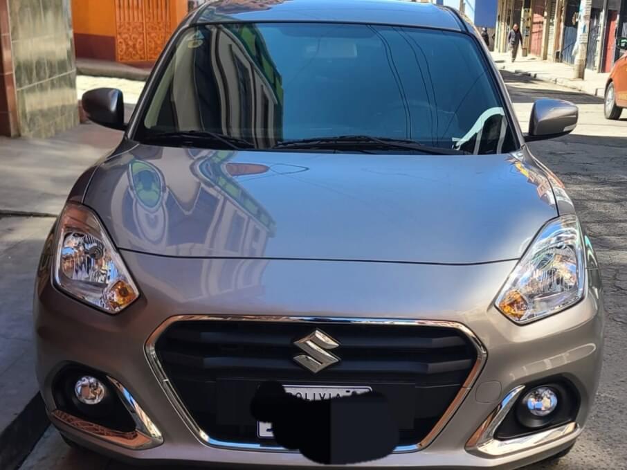 SUZUKI DZIRE SEDAN 2021 7.400 Kms.