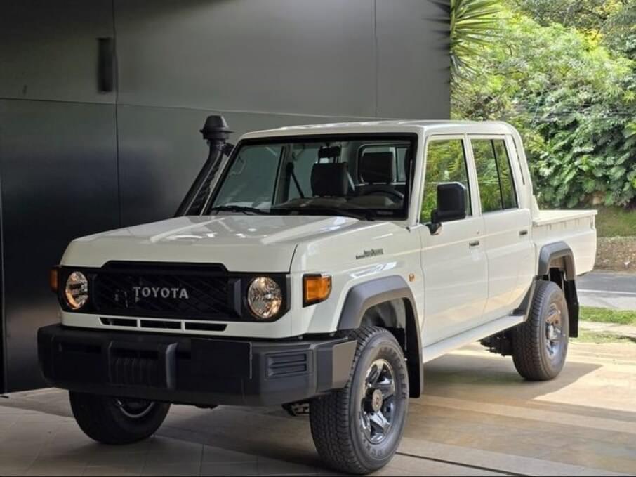 TOYOTA LAND CRUISER 2025 194 Kms.