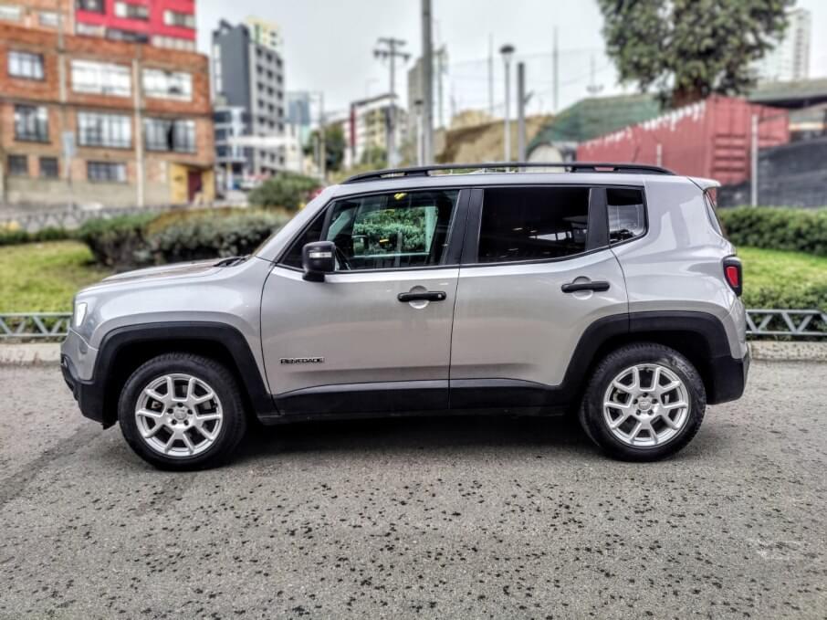 JEEP RENEGADE SPORT 4X2 2022 30.000 Kms.