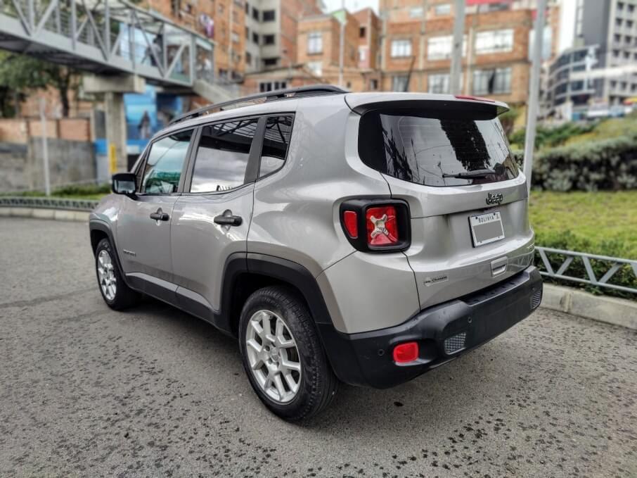 JEEP RENEGADE SPORT 4X2 2022 30.000 Kms.