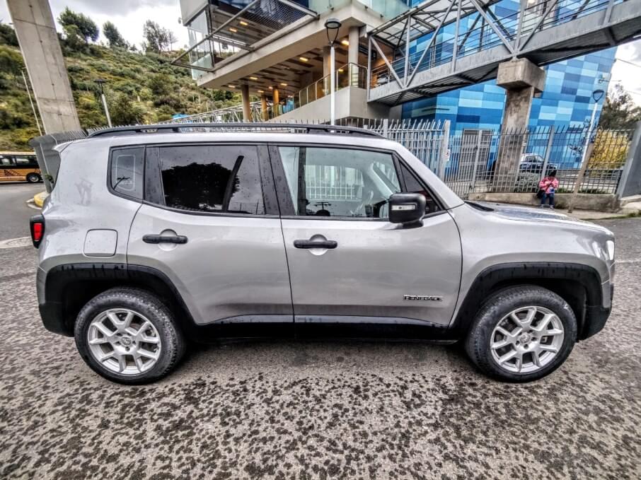 JEEP RENEGADE SPORT 4X2 2022 30.000 Kms.