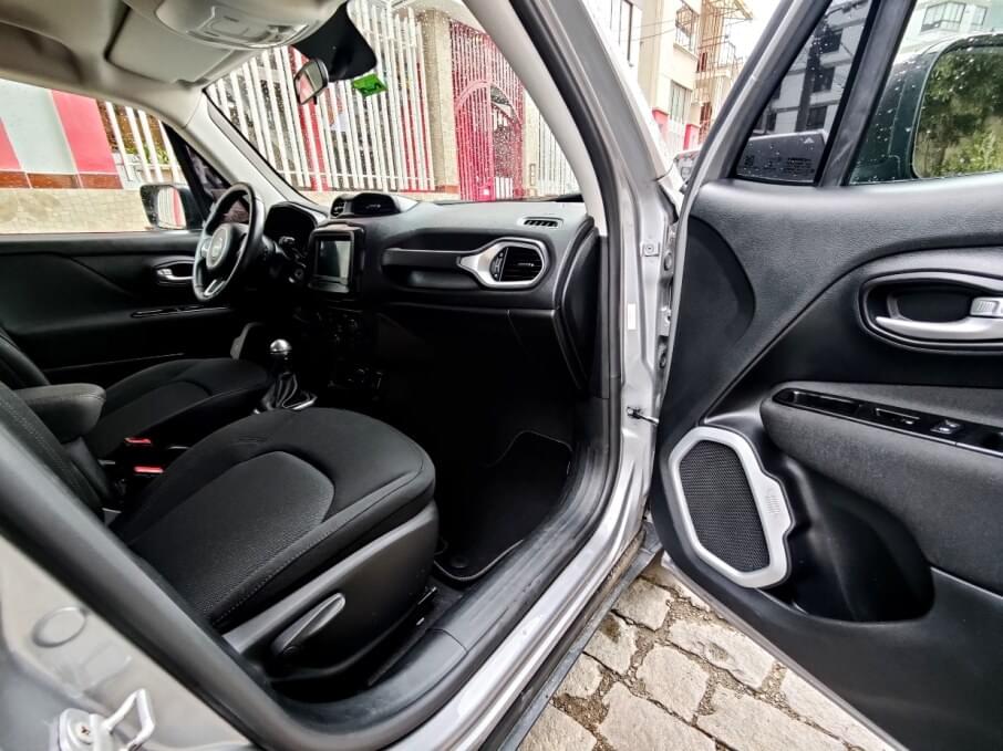 JEEP RENEGADE SPORT 4X2 2022 30.000 Kms.