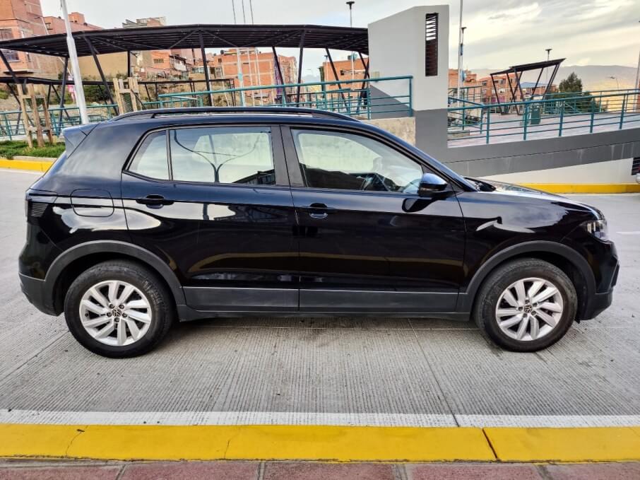 VOLKSWAGEN T-CROSS 2022 36.000 Kms.