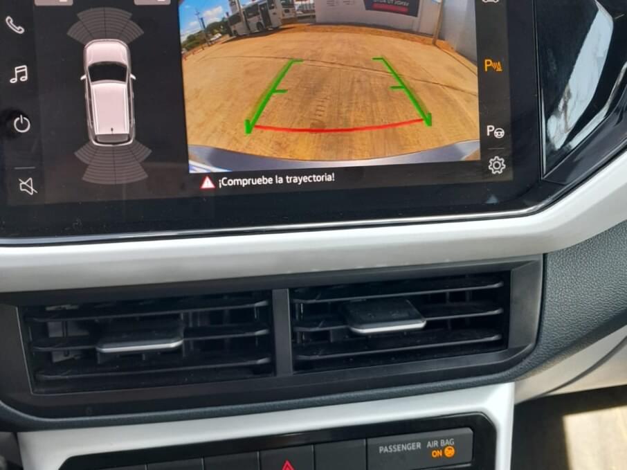 VOLKSWAGEN T-CROSS 2021 55.800 Kms.