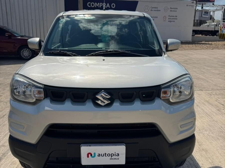SUZUKI S-PRESSO 2024 35.200 Kms.