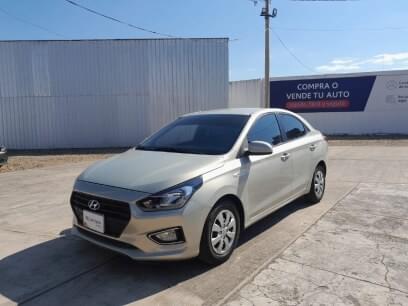 HYUNDAI VERNA 2022 102.000 Kms.