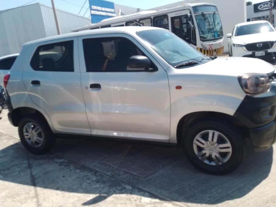 SUZUKI S-PRESSO 2021 170.700 Kms.