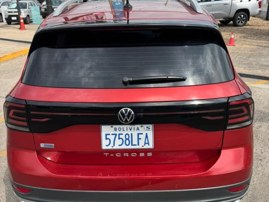 VOLKSWAGEN T-CROSS 2022 41.700 Kms.