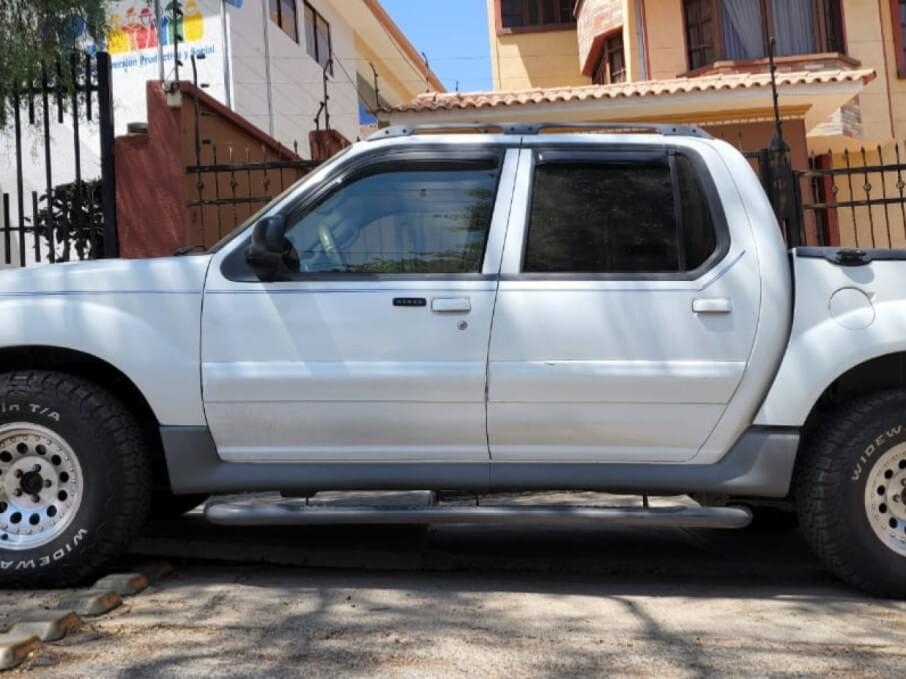 FORD EXPLORER 2003 157.000 Kms.