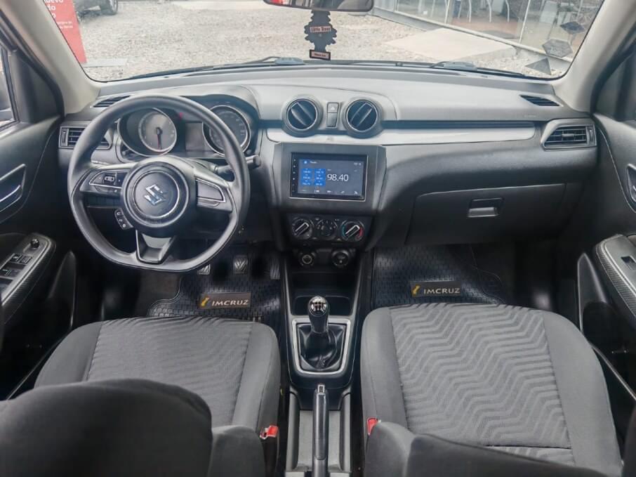 SUZUKI SWIFT 2021 80.000 Kms.