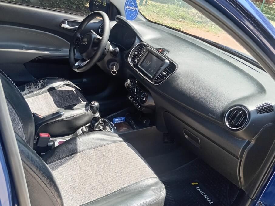 KIA SOLUTO 2024 100.600 Kms.