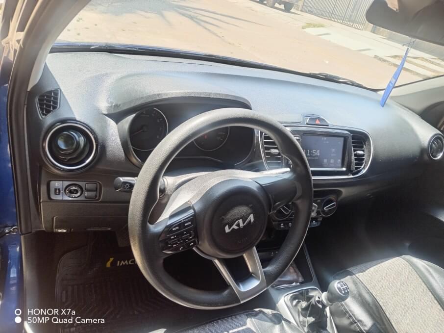 KIA SOLUTO 2024 100.600 Kms.