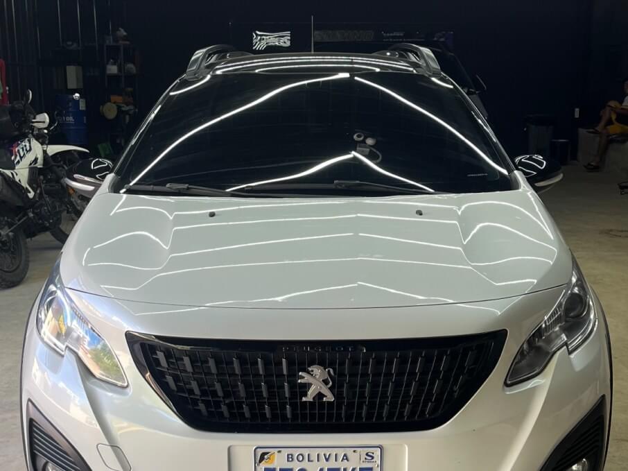 PEUGEOT 2008 2023 61.000 Kms.