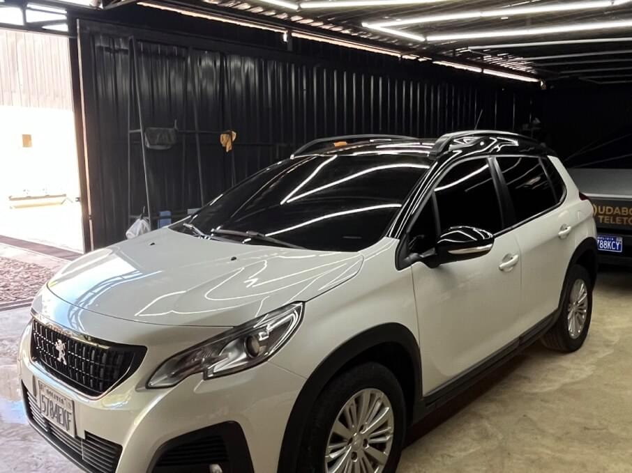 PEUGEOT 2008 2023 61.000 Kms.