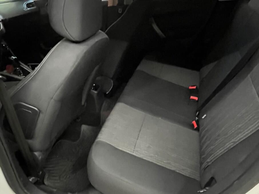 PEUGEOT 2008 2023 61.000 Kms.