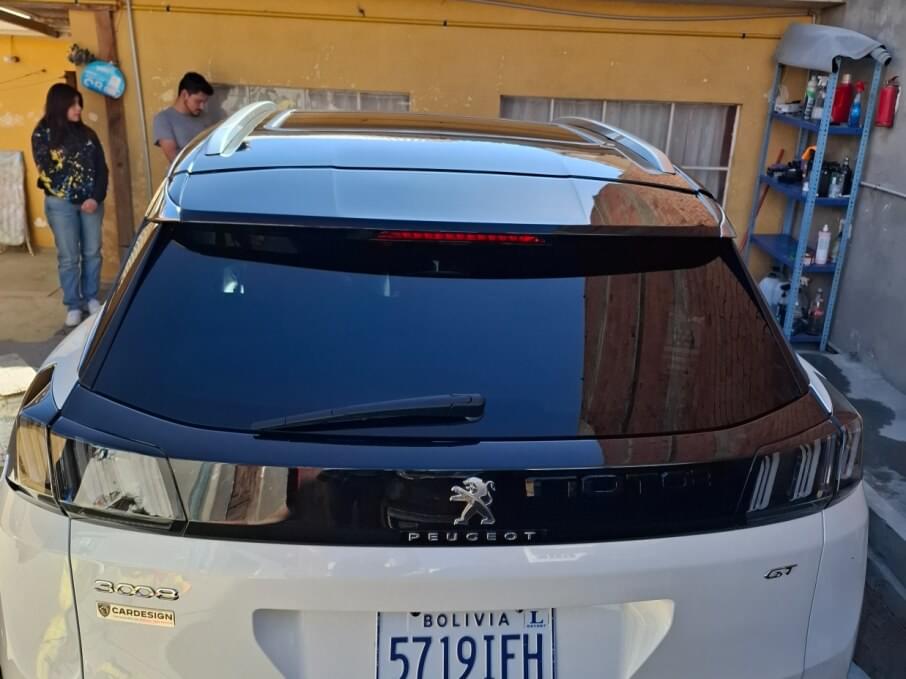 PEUGEOT 3008 2023 50.000 Kms.