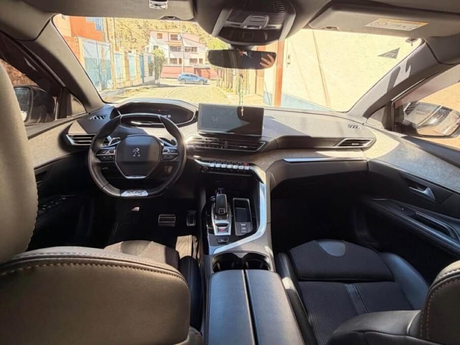 PEUGEOT 3008 2023 50.000 Kms.