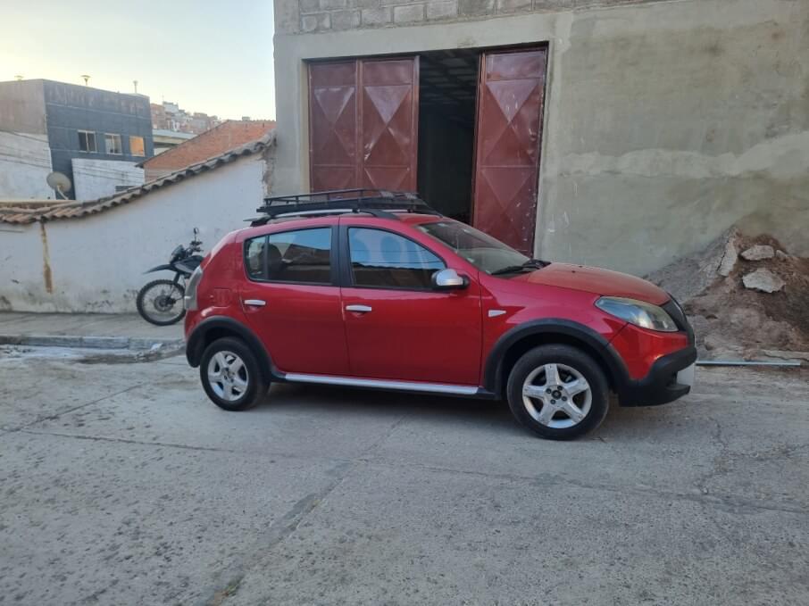 RENAULT SANDERO 2014 125.000 Kms.