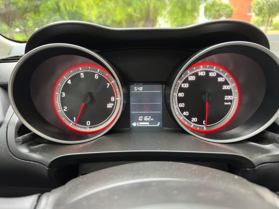 SUZUKI SWIFT 2023 10.000 Kms.