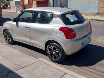 SUZUKI SWIFT 2025 2.000 Kms.