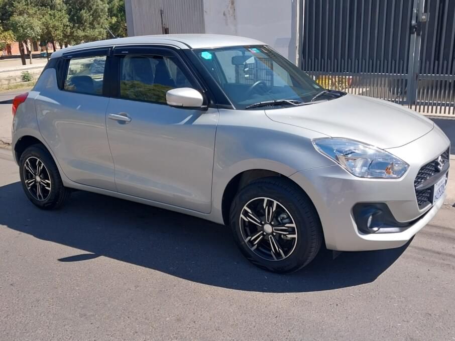 SUZUKI SWIFT 2025 2.000 Kms.