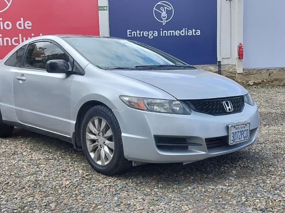 HONDA CIVIC 2010 80.000 Kms.