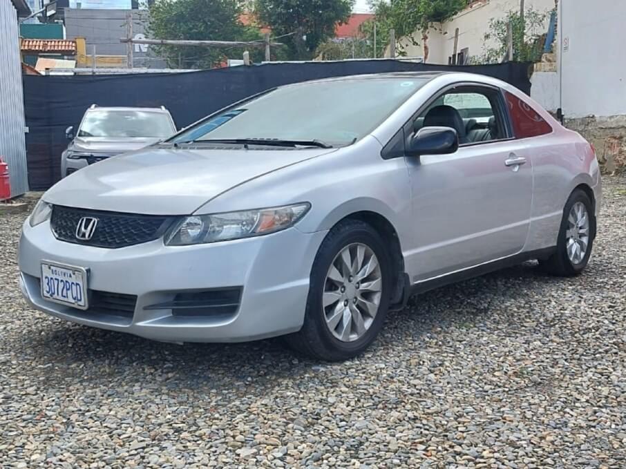 HONDA CIVIC 2010 80.000 Kms.
