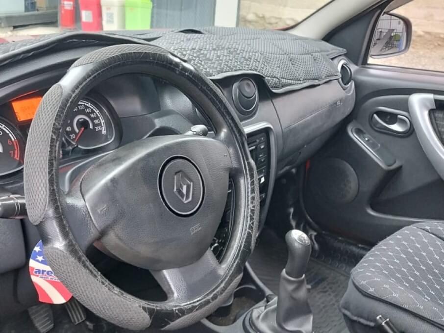 RENAULT SANDERO 2014 106.913 Kms.