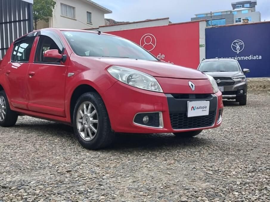 RENAULT SANDERO 2014 106.913 Kms.