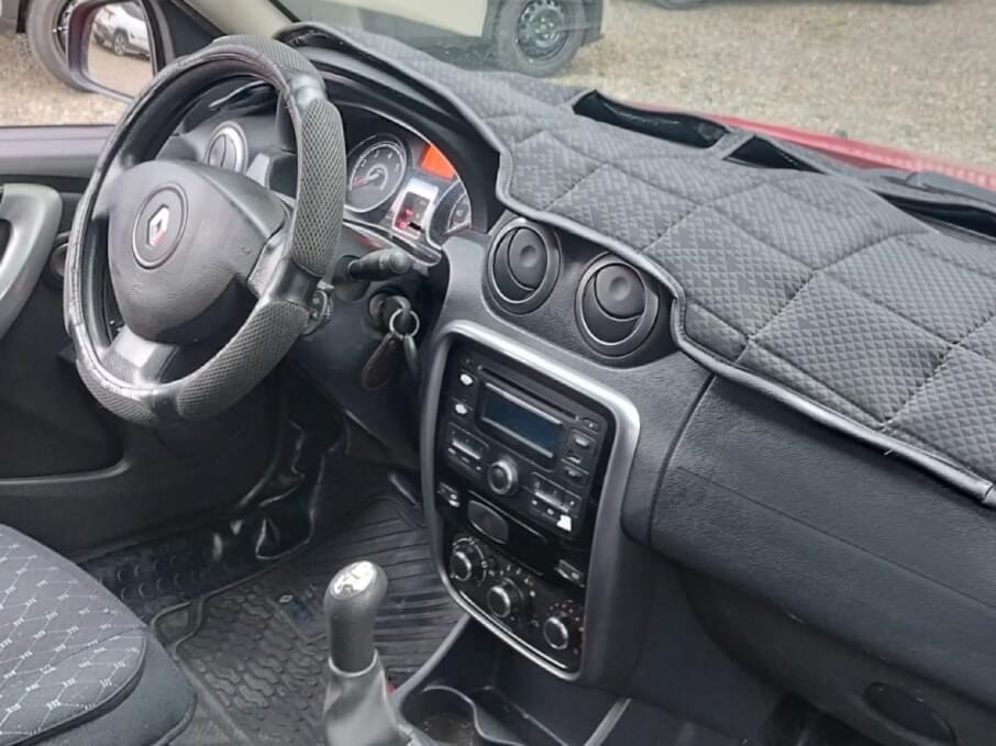 RENAULT SANDERO 2014 106.913 Kms.