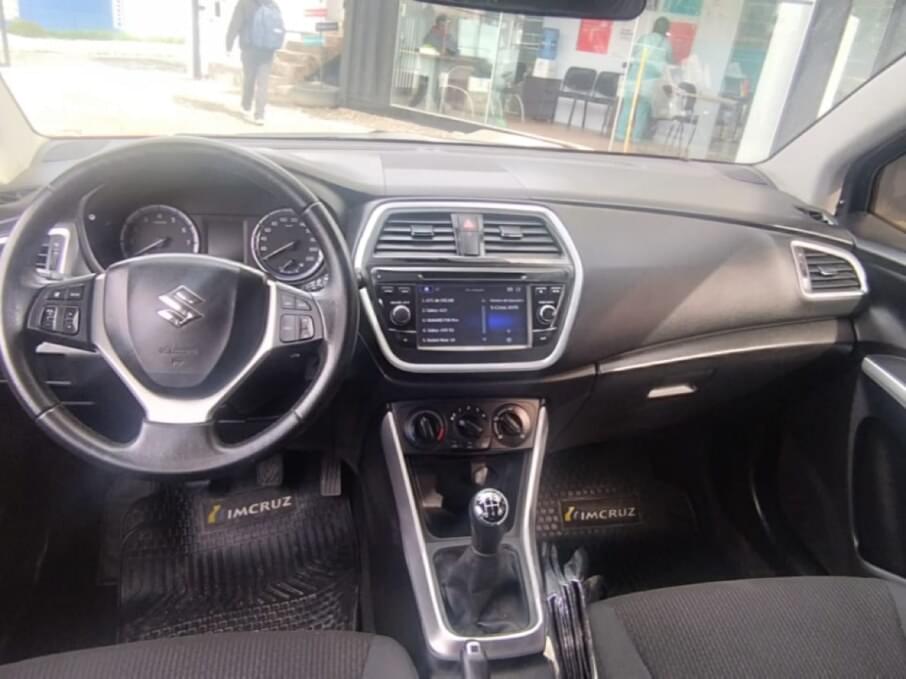 SUZUKI S-CROSS 2017 80.000 Kms.