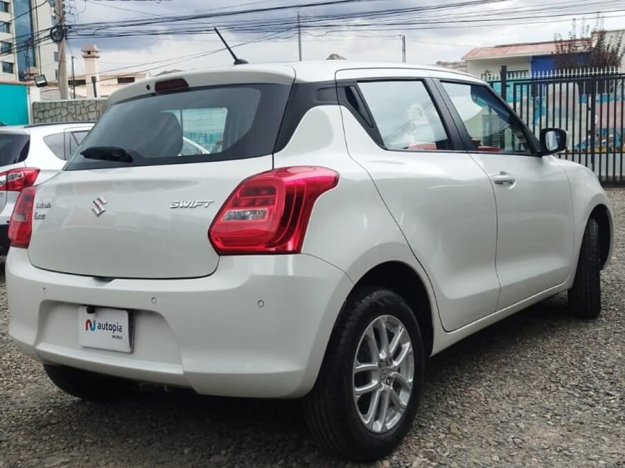 SUZUKI SWIFT 2022 14.408 Kms.