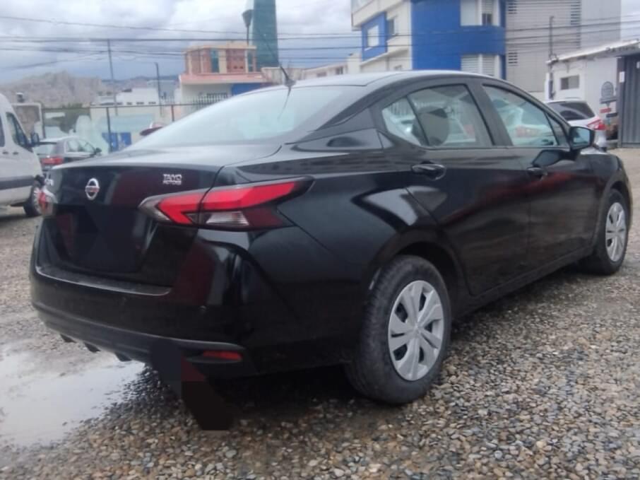 NISSAN VERSA 2022 13.654 Kms.