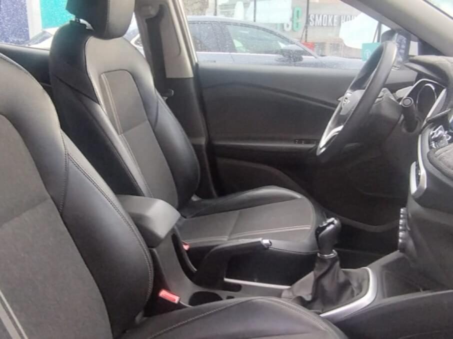 CHEVROLET TRACKER 2023 31.000 Kms.