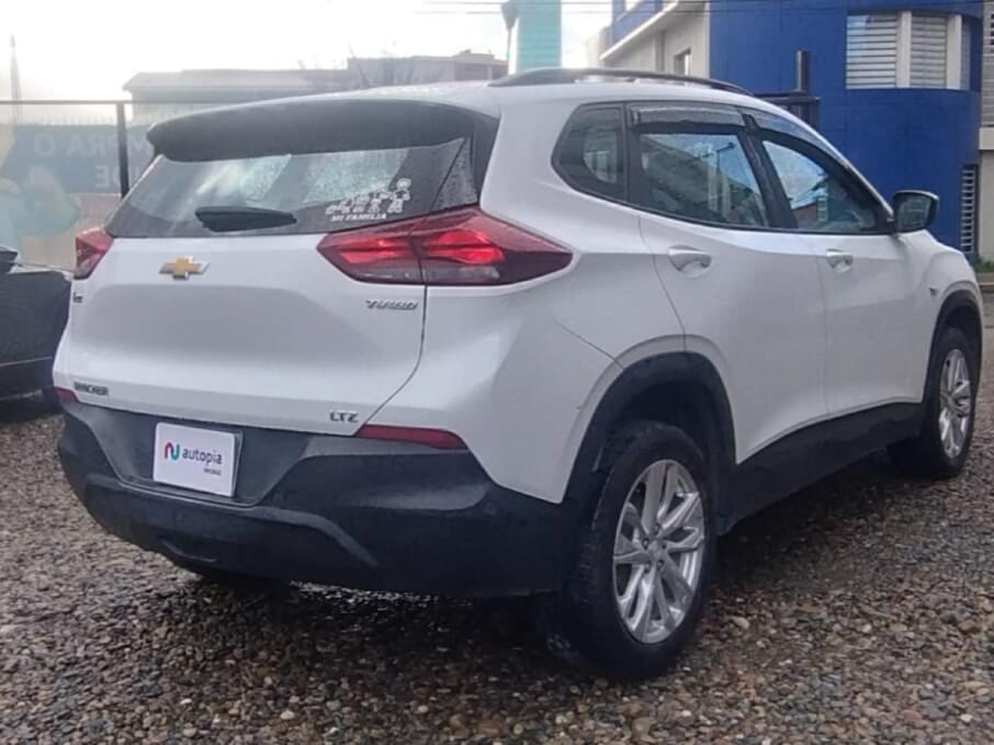 CHEVROLET TRACKER 2023 31.000 Kms.