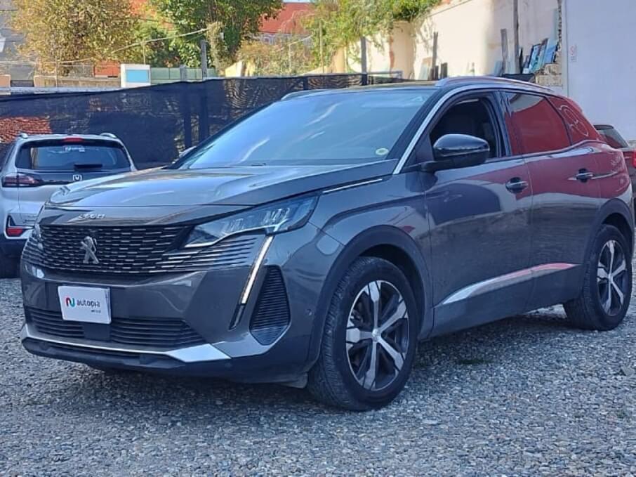 PEUGEOT 3008 2023 15.379 Kms.