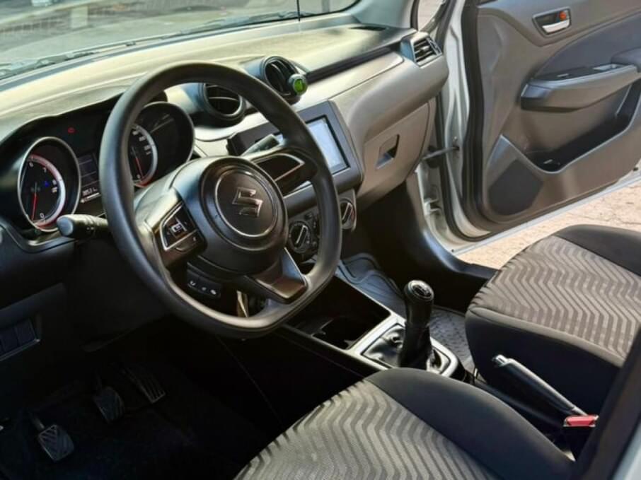 SUZUKI SWIFT 2023 38.400 Kms.